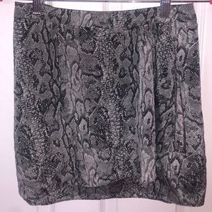 BCBGMAXAZRIA Mini Wrap Skirt!!